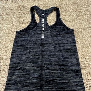 Peloton Lululemon size 10